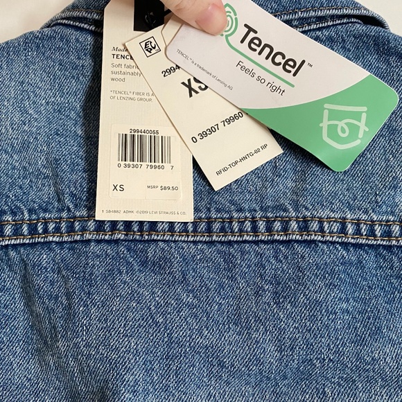 NWT Premium Levis Ex Boyfriend Trucker Jacket - Picture 5 of 5